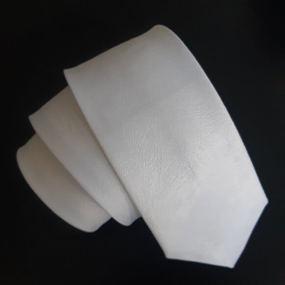 Alessandro White 2 Inch Skinny Tie Vintage Polyester - Picture 1 of 7